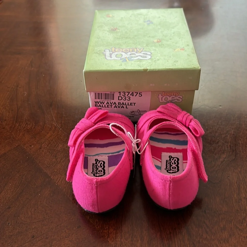 Teeny toes, Ava ballet shoe size 2W